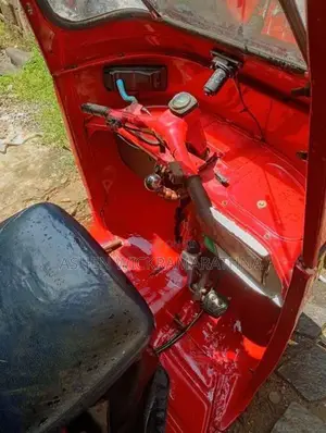 Bajaj RE 1995