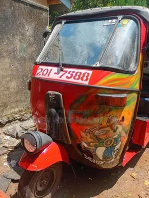 Bajaj RE 1995