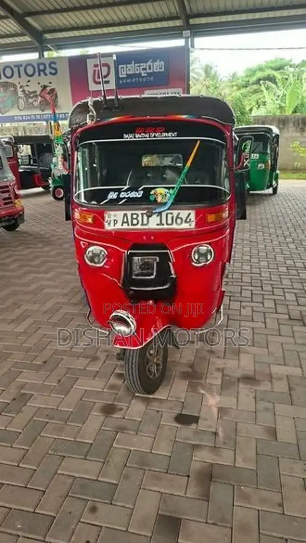 Bajaj RE 4Strok 2015