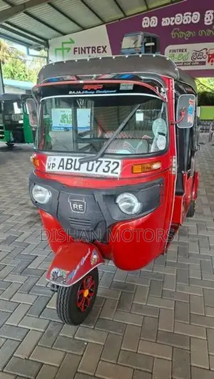Bajaj RE 4 Strok 2019