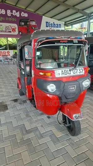 Bajaj RE 4 Strok 2019