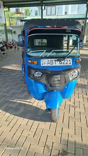 Bajaj RE 4 Stroke 2019