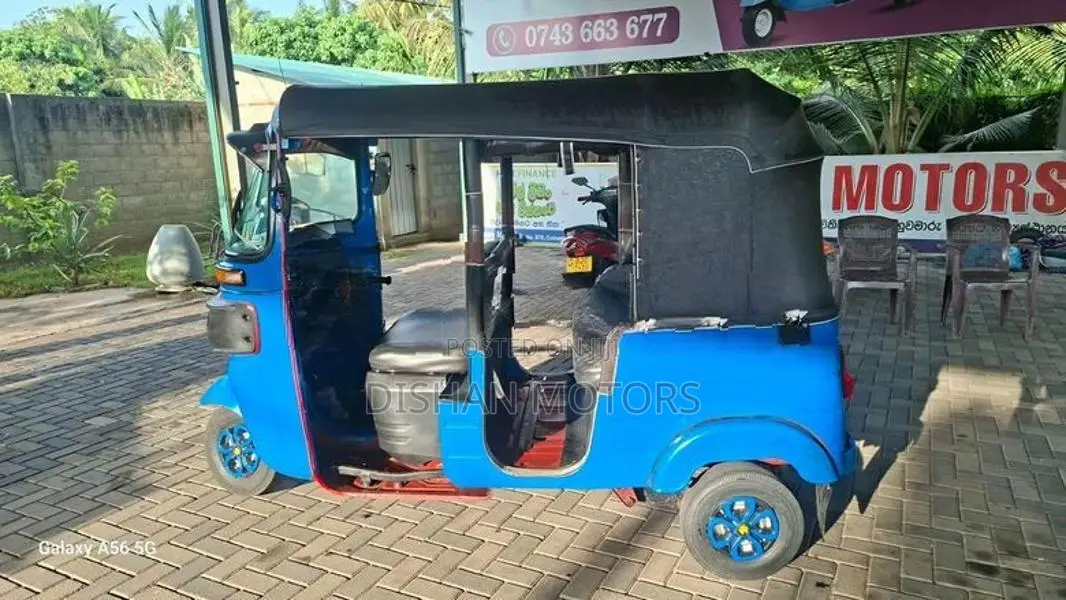 Bajaj RE 4 Stroke 2019