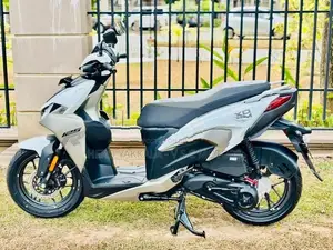 Hero XOOM 125R 2026