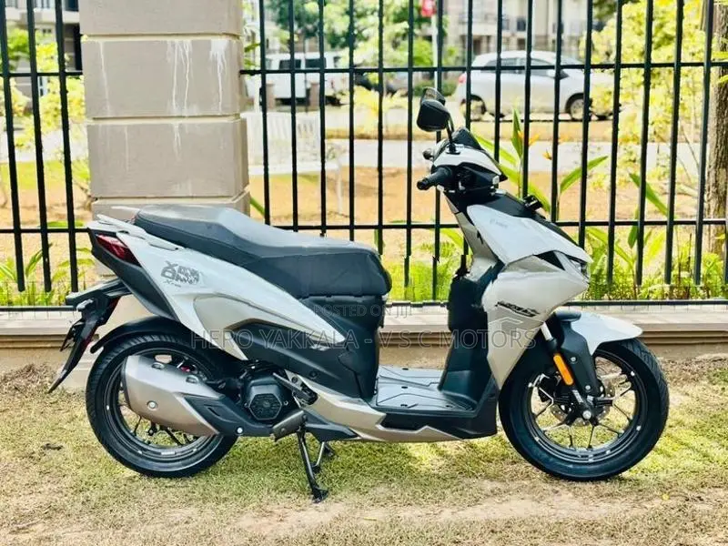 Hero XOOM 125R 2026