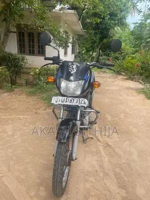 Bajaj CT100 2018