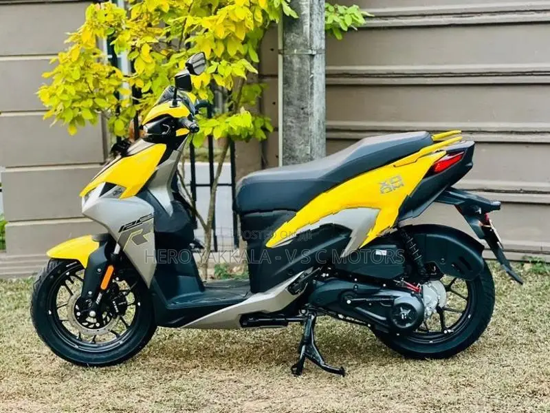 Hero XOOM 125R 2026
