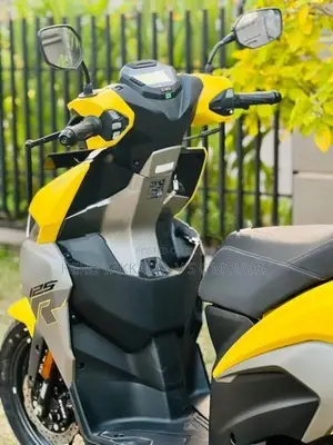 Hero XOOM 125R 2026