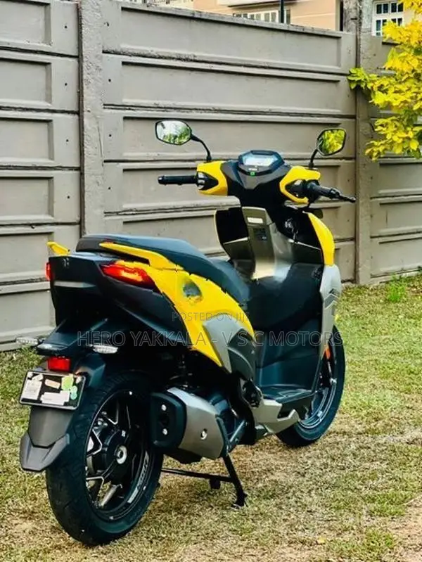 Hero XOOM 125R 2026