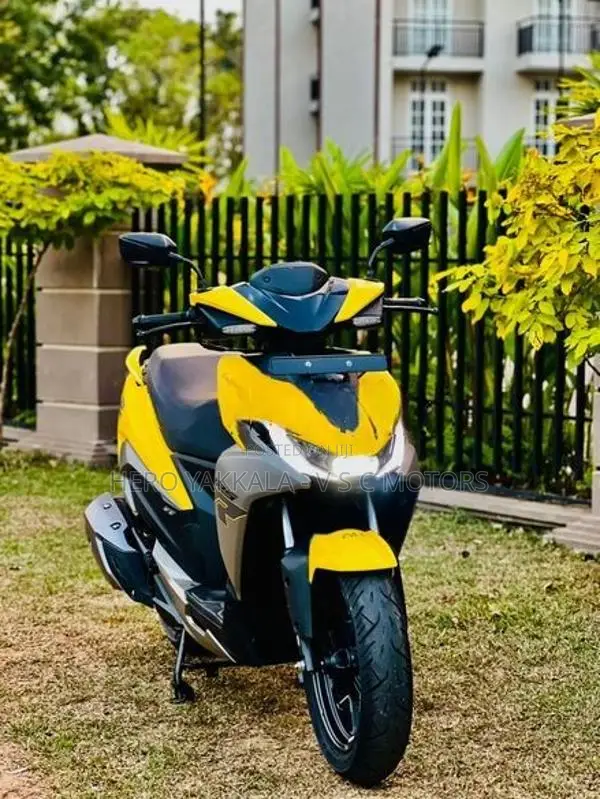 Hero XOOM 125R 2026