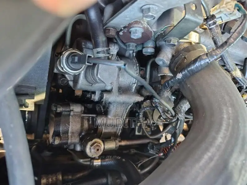 4M40 Turbo Engine