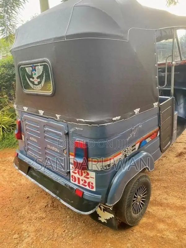 Bajaj RE 1997