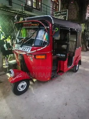 Bajaj RE 2009