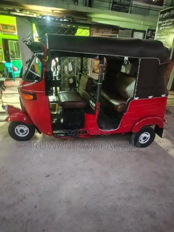 Bajaj RE 2009