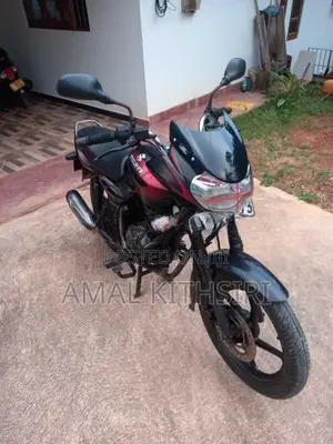 Bajaj Discover 150 2015