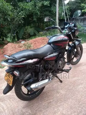 Bajaj Discover 150 2015