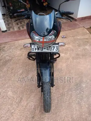 Bajaj Discover 150 2015