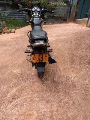 Bajaj Discover 150 2015