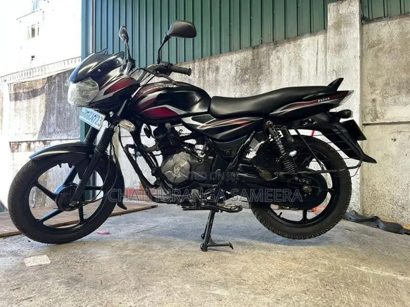 Bajaj Discover 2018