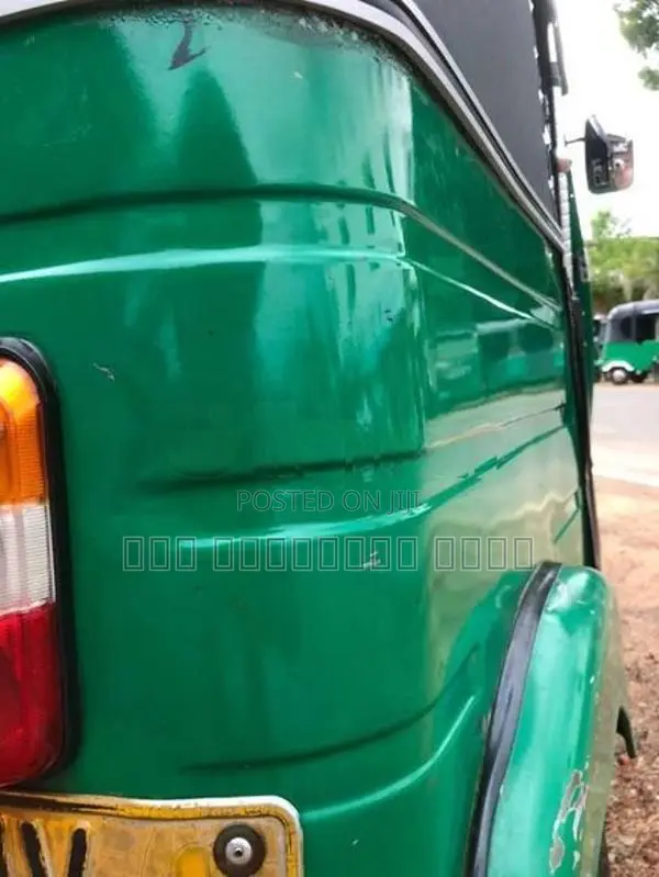 Bajaj RE 2006