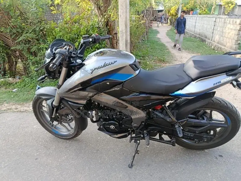 Bajaj Pulsar NS200 2026
