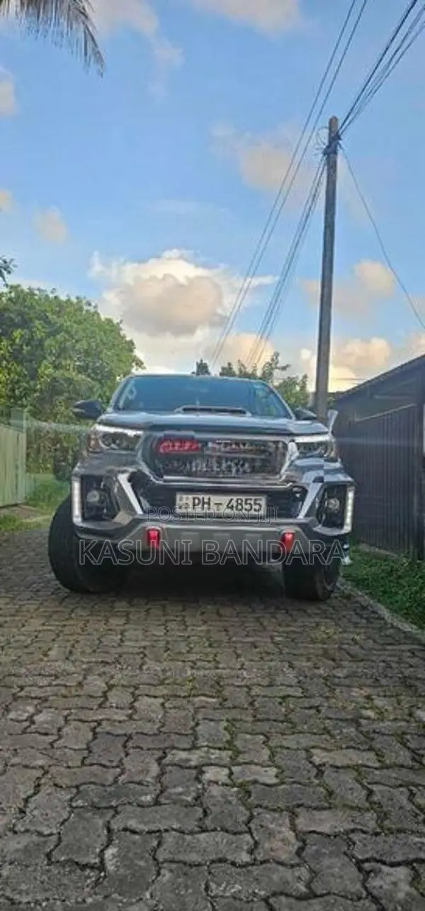 Toyota Hilux 2016