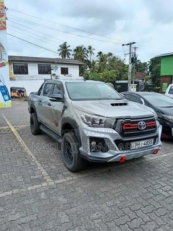 Toyota Hilux 2016