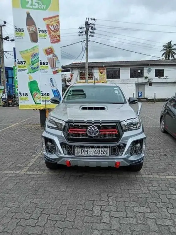 Toyota Hilux 2016