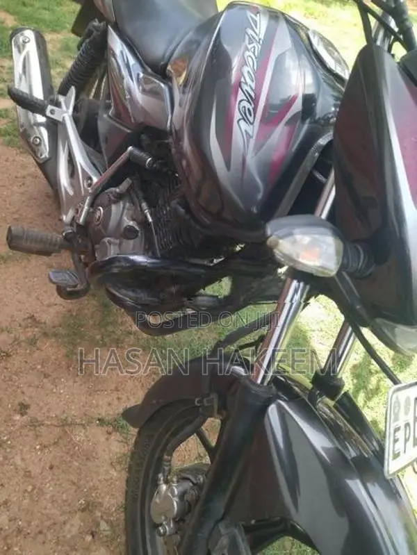 Bajaj Discover 125 2015