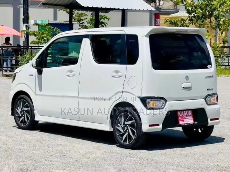 Suzuki Wagon R Custom ZX 2026