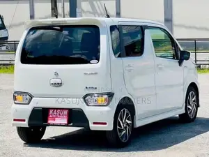 Suzuki Wagon R Custom ZX 2026