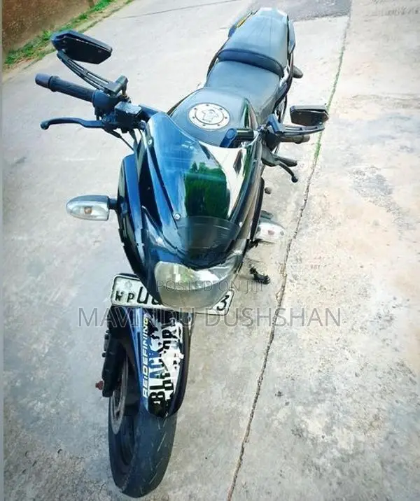 Bajaj Pulsar 200 2009