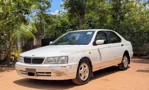 Nissan Bluebird SU 14 1998