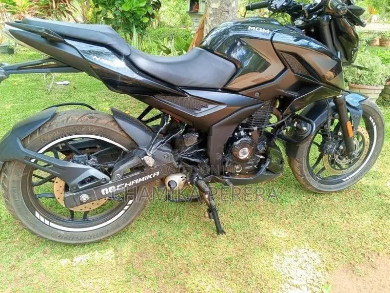 Bajaj Pulsar N160 2025