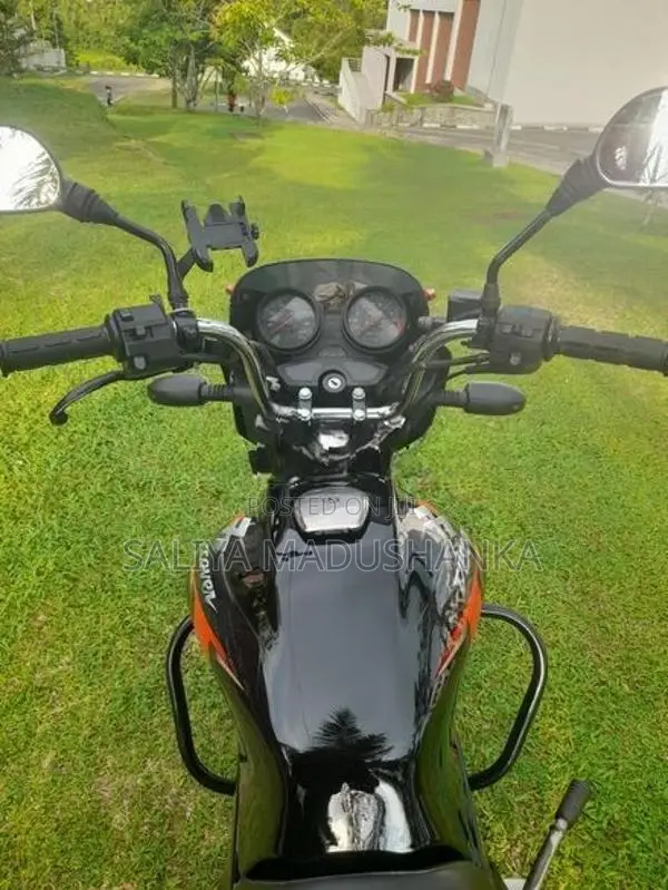 Bajaj Discover 2007