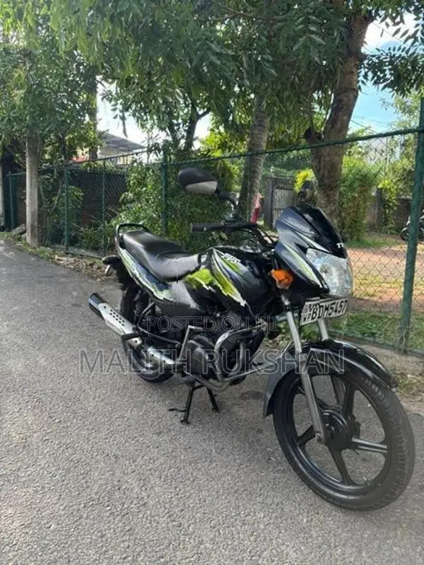 TVS Metro 2015