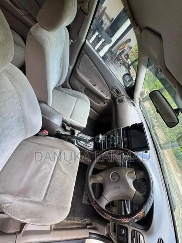 Nissan Sunny FB15 2001