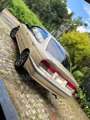 Nissan Sunny FB15 2001