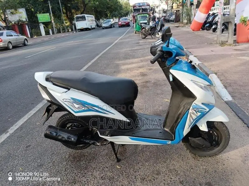 Honda Dio 2017