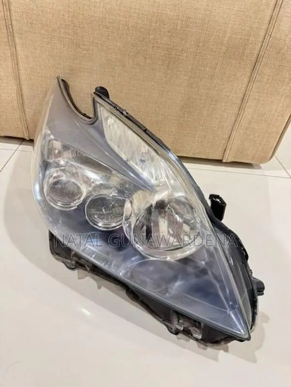Toyota Prius 3rd Gen - 3 Scoop Headlight Set