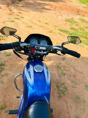 Bajaj CT100 2012