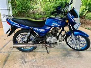Bajaj CT100 2012