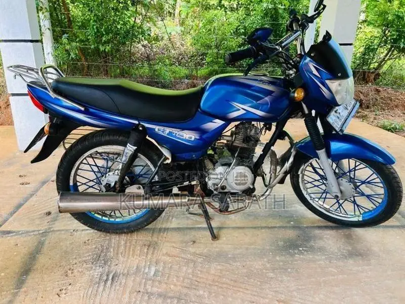 Bajaj CT100 2012