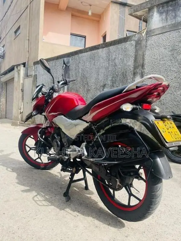 Bajaj Discover 125 2012