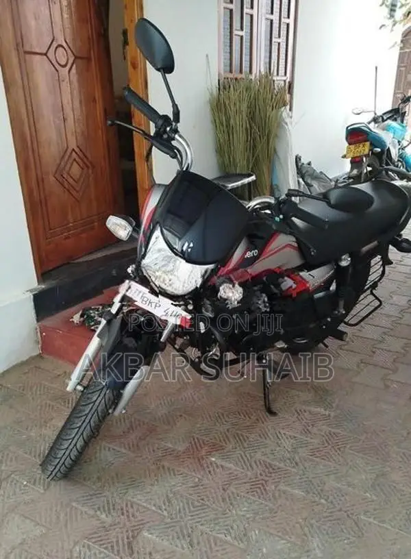 Hero HF Deluxe 2025