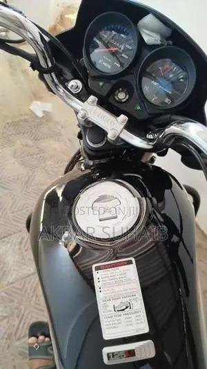 Hero HF Deluxe 2025