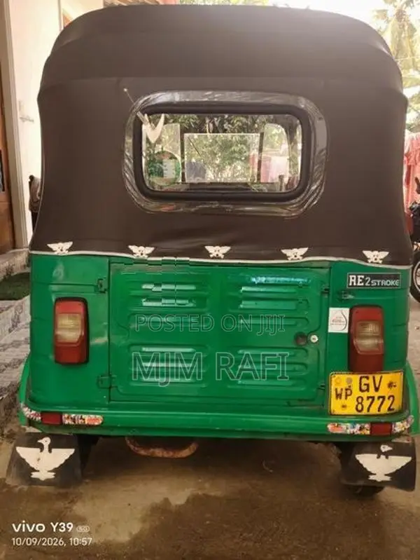Bajaj RE 2002