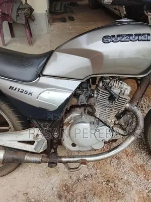 Suzuki GS 125 2005