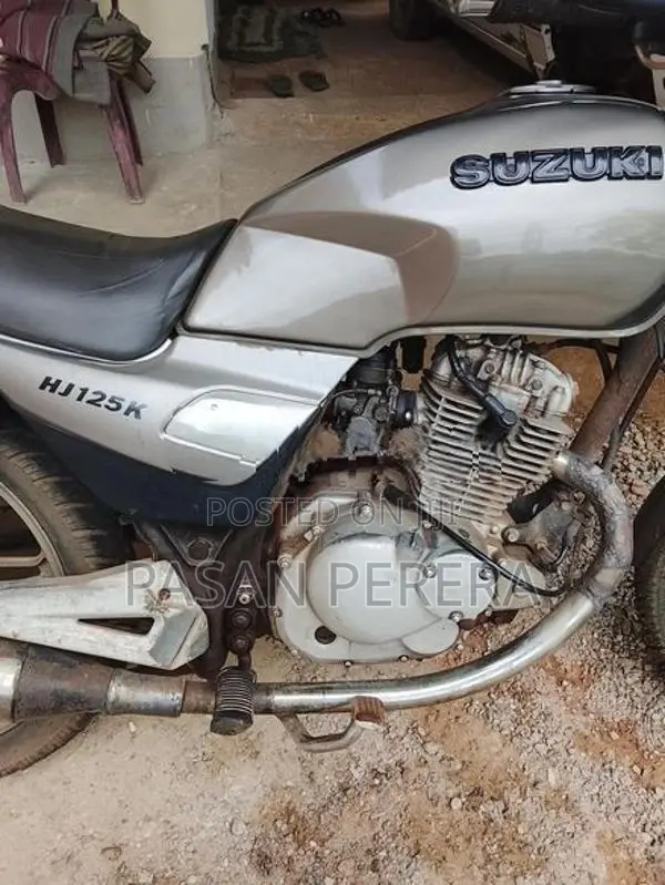 Suzuki GS 125 2005