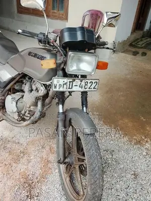 Suzuki GS 125 2005